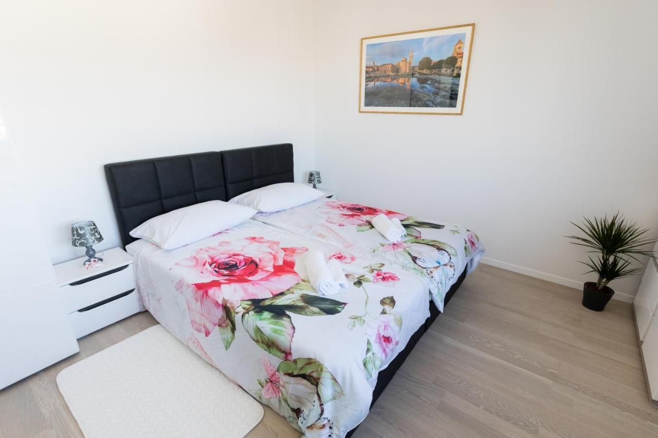 Studio Apartman Moonlight Задар Екстериор снимка