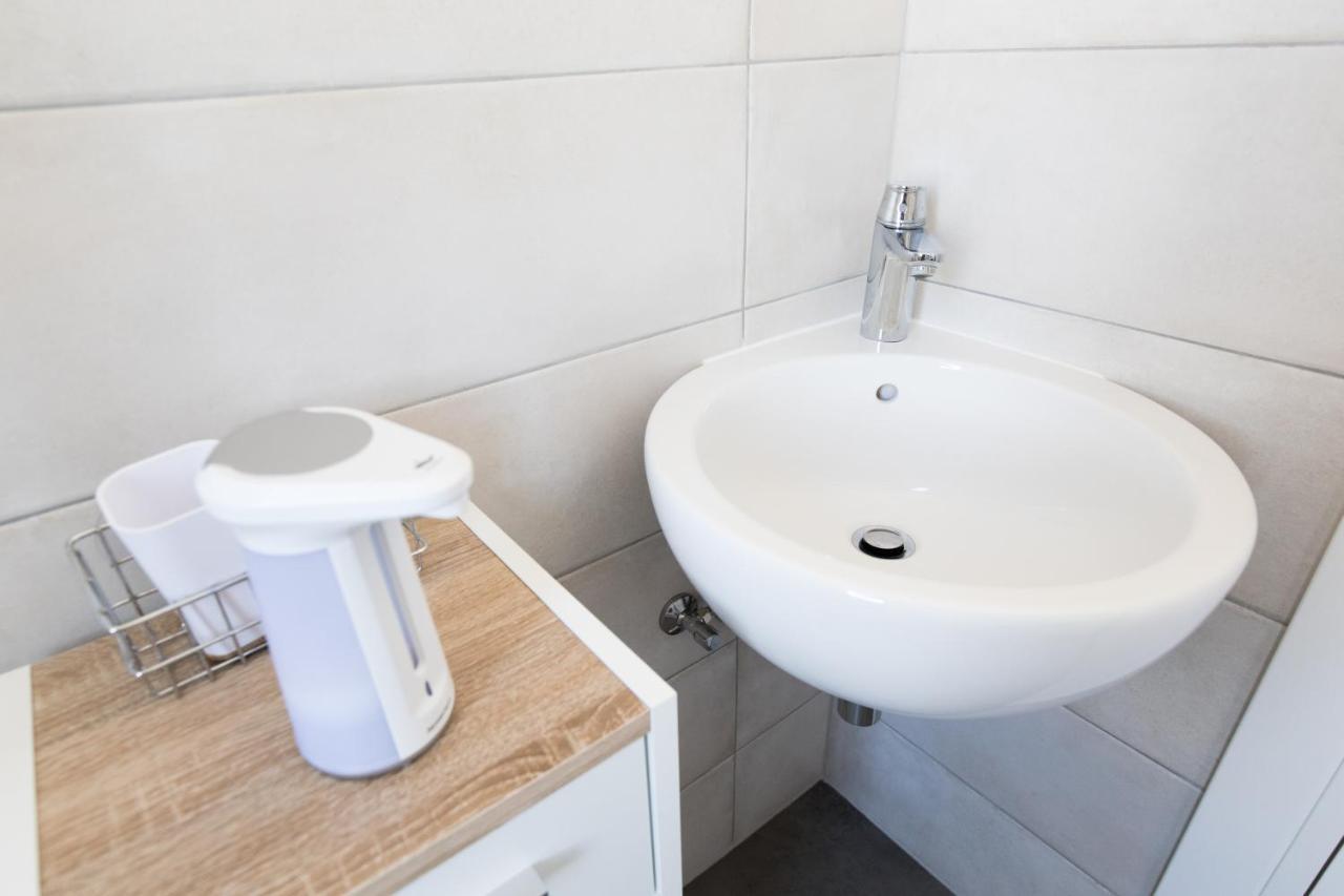 Studio Apartman Moonlight Задар Екстериор снимка