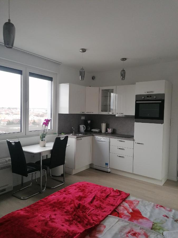 Studio Apartman Moonlight Задар Екстериор снимка